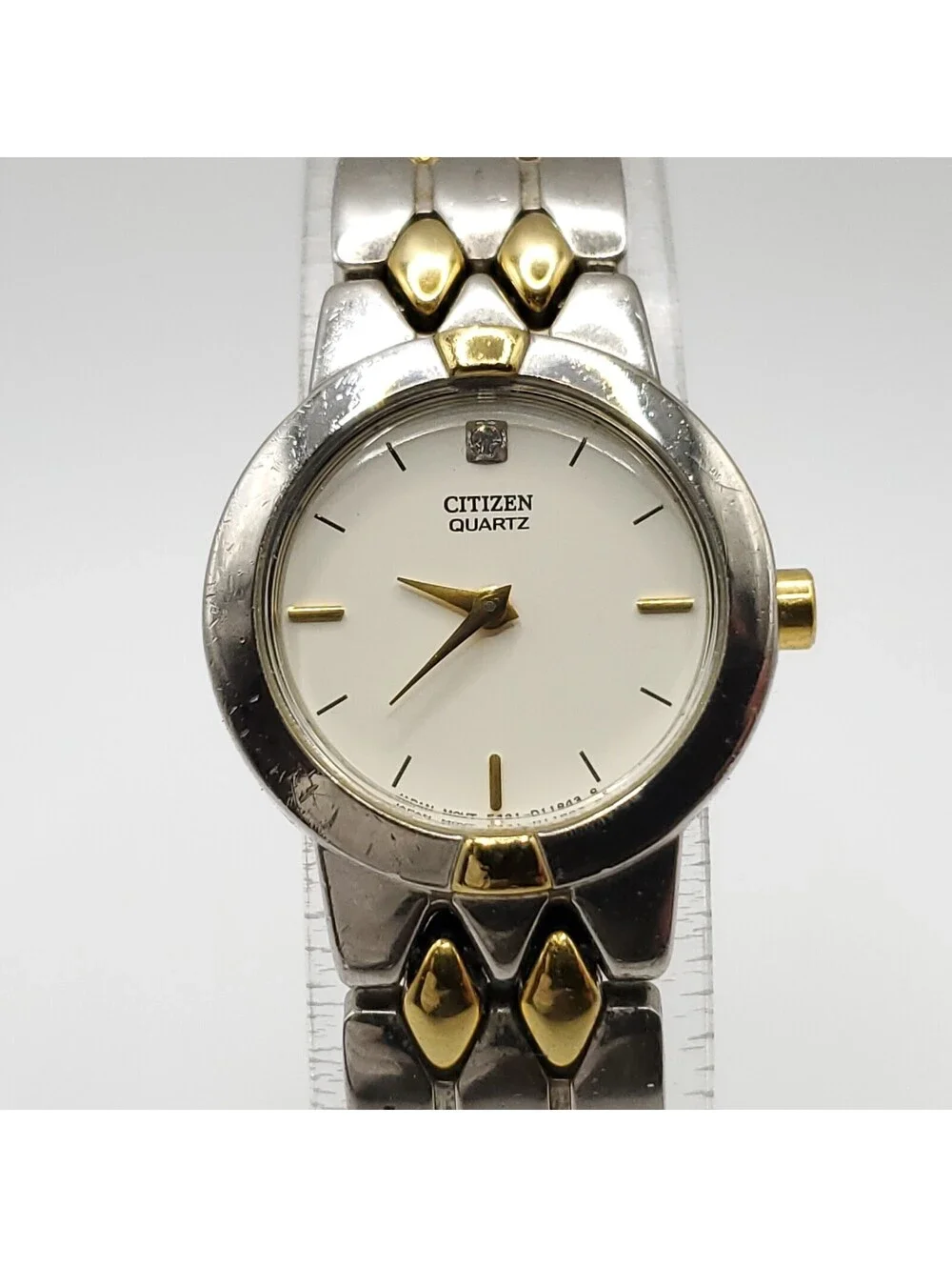 Citizen Quartz Womens Watch 20mm Two-Tone White Dial New Battery